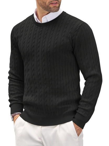 Slim pullover with round neck for men in fine knit