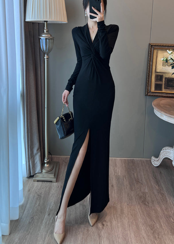 Robe portefeuille noire italienne à col en V et ouverture latérale pour l'automne - TrendAura