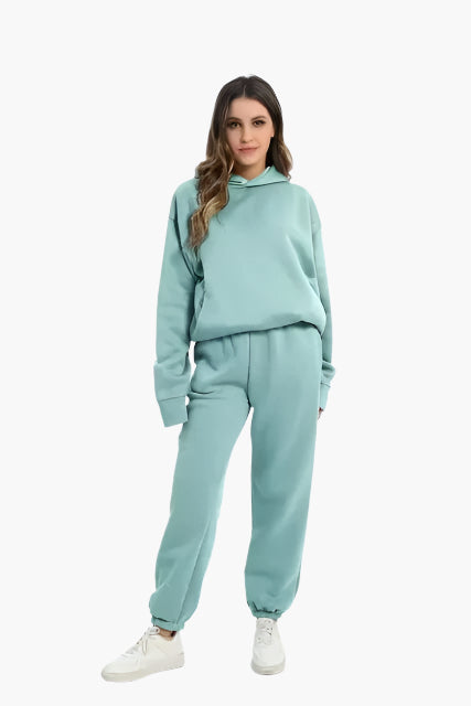 Women's Hoodie & Jogging Pants Set – Comfortable Winter Lounge Suit for Everyday and Leisure