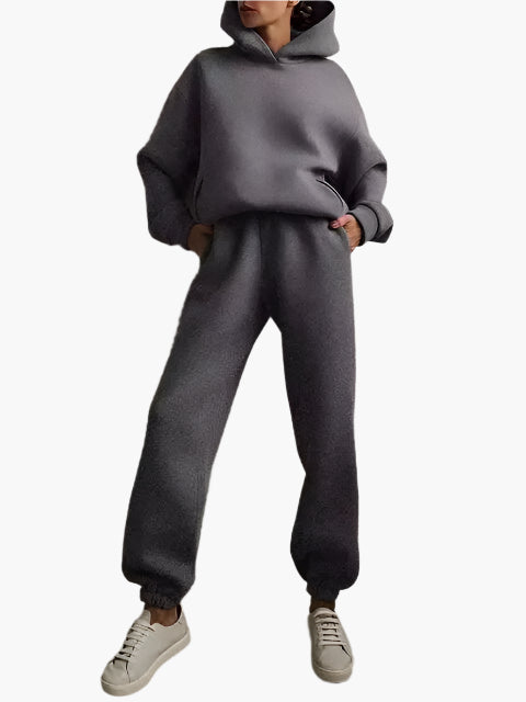 Women's Hoodie & Jogging Pants Set – Comfortable Winter Lounge Suit for Everyday and Leisure