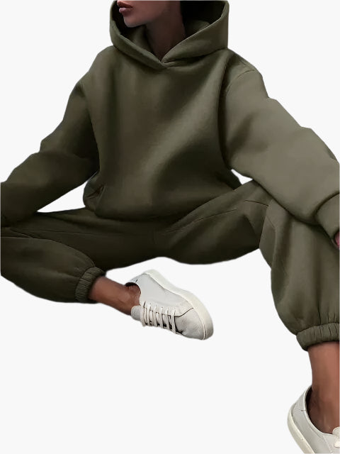 Women's Hoodie & Jogging Pants Set – Comfortable Winter Lounge Suit for Everyday and Leisure