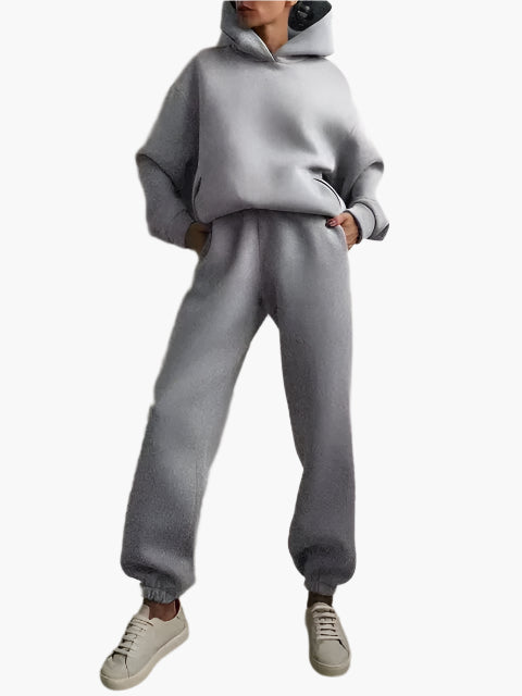 Women's Hoodie & Jogging Pants Set – Comfortable Winter Lounge Suit for Everyday and Leisure