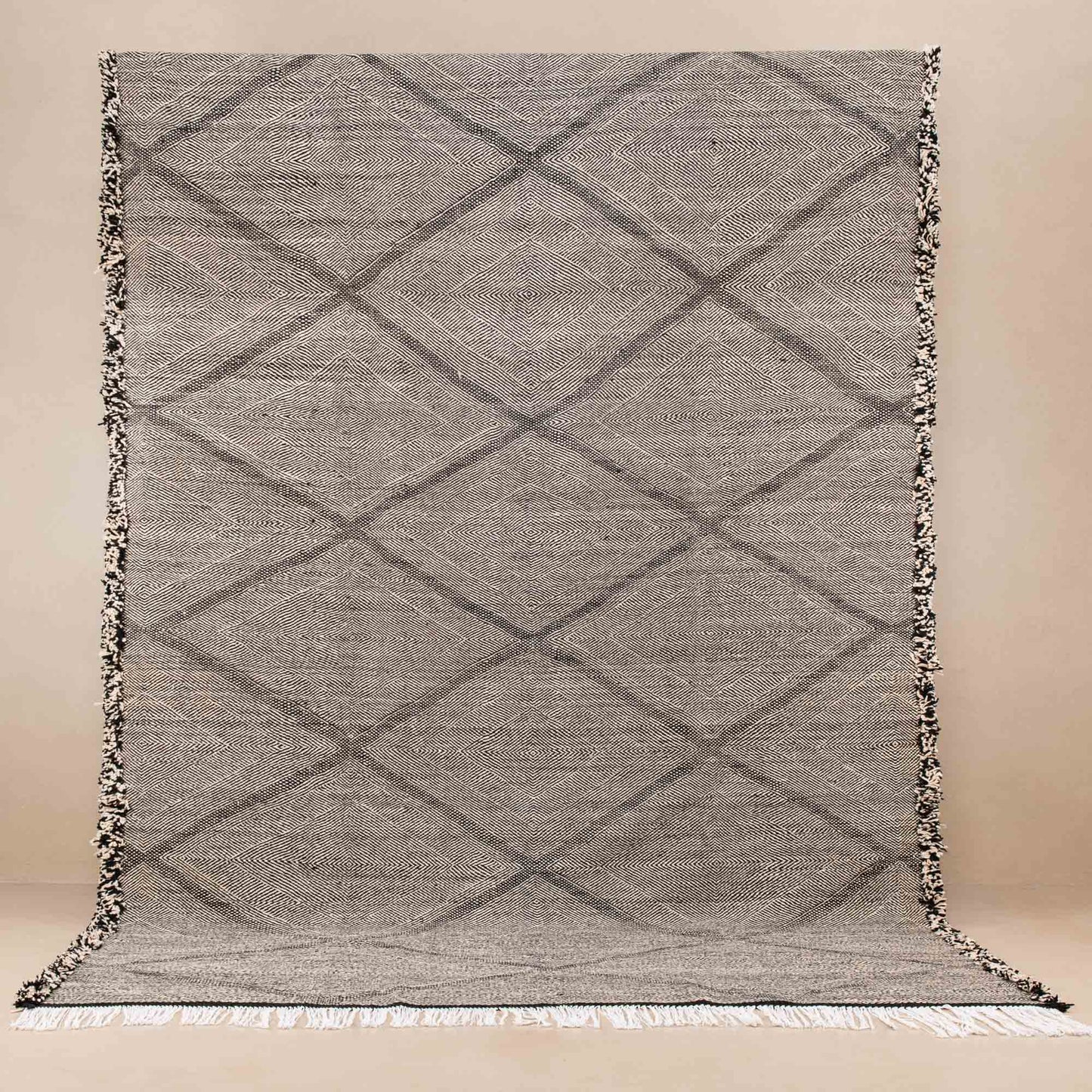 Bahada - taznakht kilim rug - TrendAura