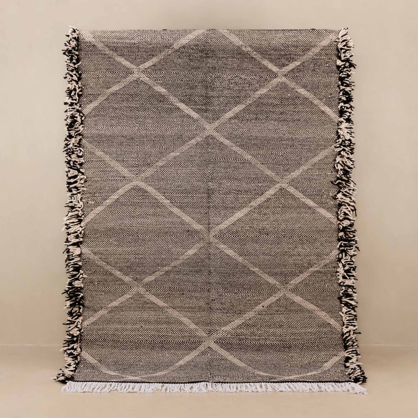 Soheir - taznakht kilim rug - TrendAura