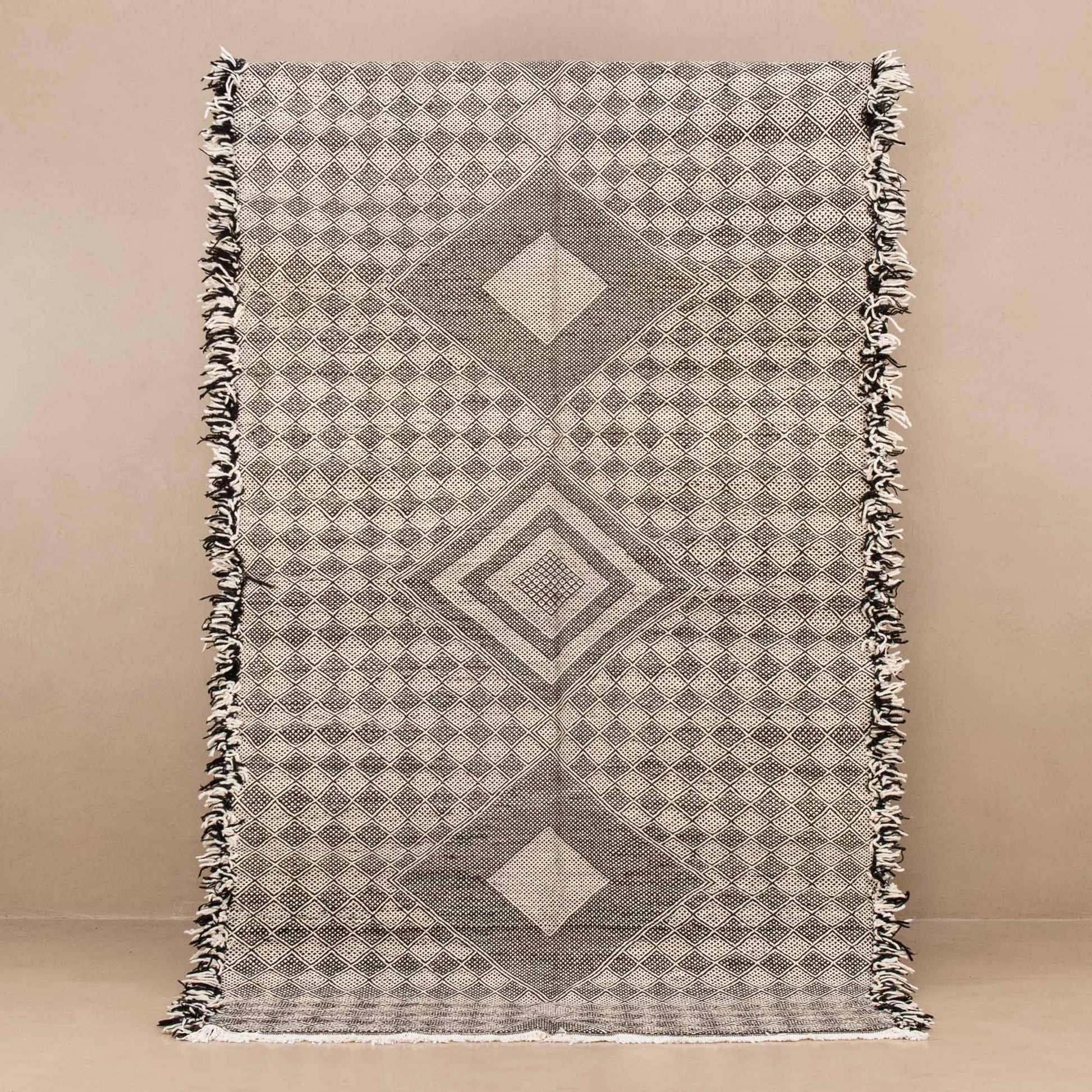 Taniya - taznakht kilim rug - TrendAura