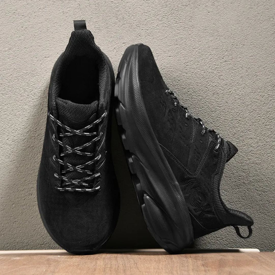 Kael Trek Sneakers