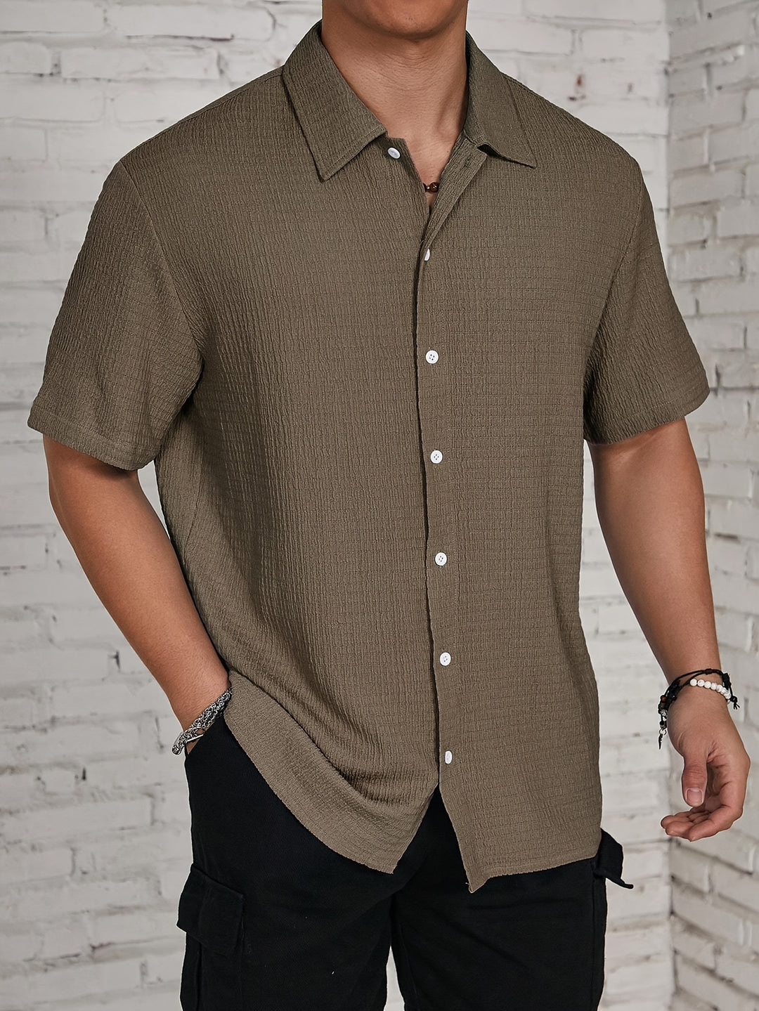 Short-sleeve summer men's shirt