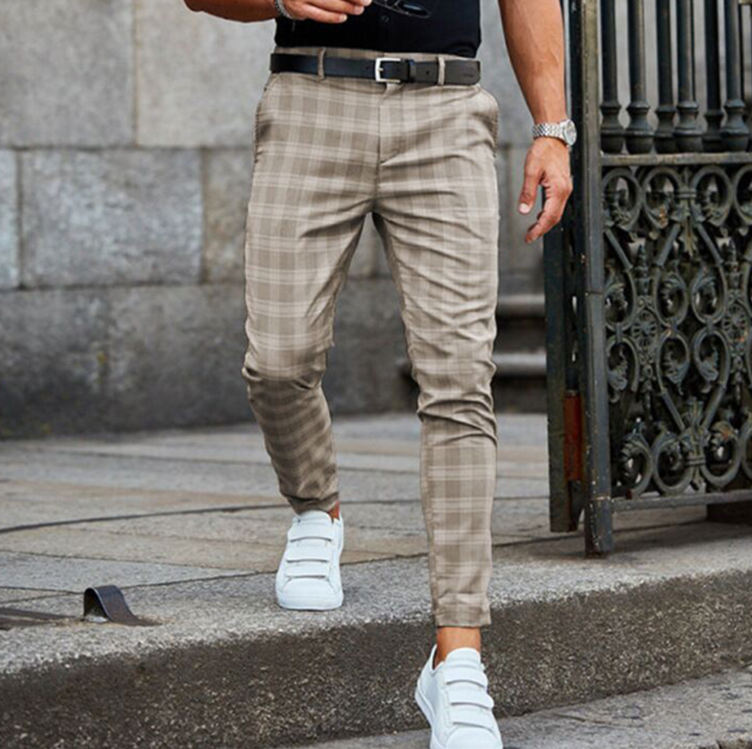Mens Stylish Trousers Tailored Fit For Everyday Wear Versatile Wardrobe Essential For Modern Men