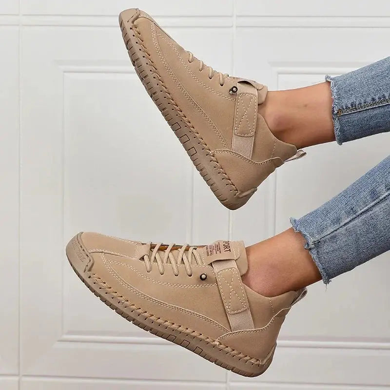 Lace-Up Shoes for Women – Retro Charm & Everyday Comfort