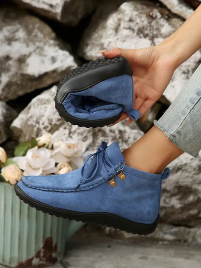 Lace-Up Winter Boots for Women – Stylish & Warm for Cold Weather