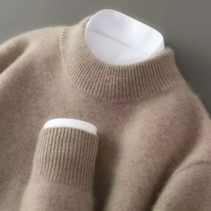Men's Fine Wool Crew Collar Sweater with Ribbed Neck Cuffs and Hem for Refined Style