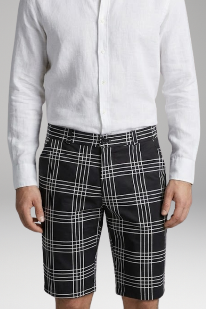 Men's Shorts with Checkered Pattern and Side Pockets