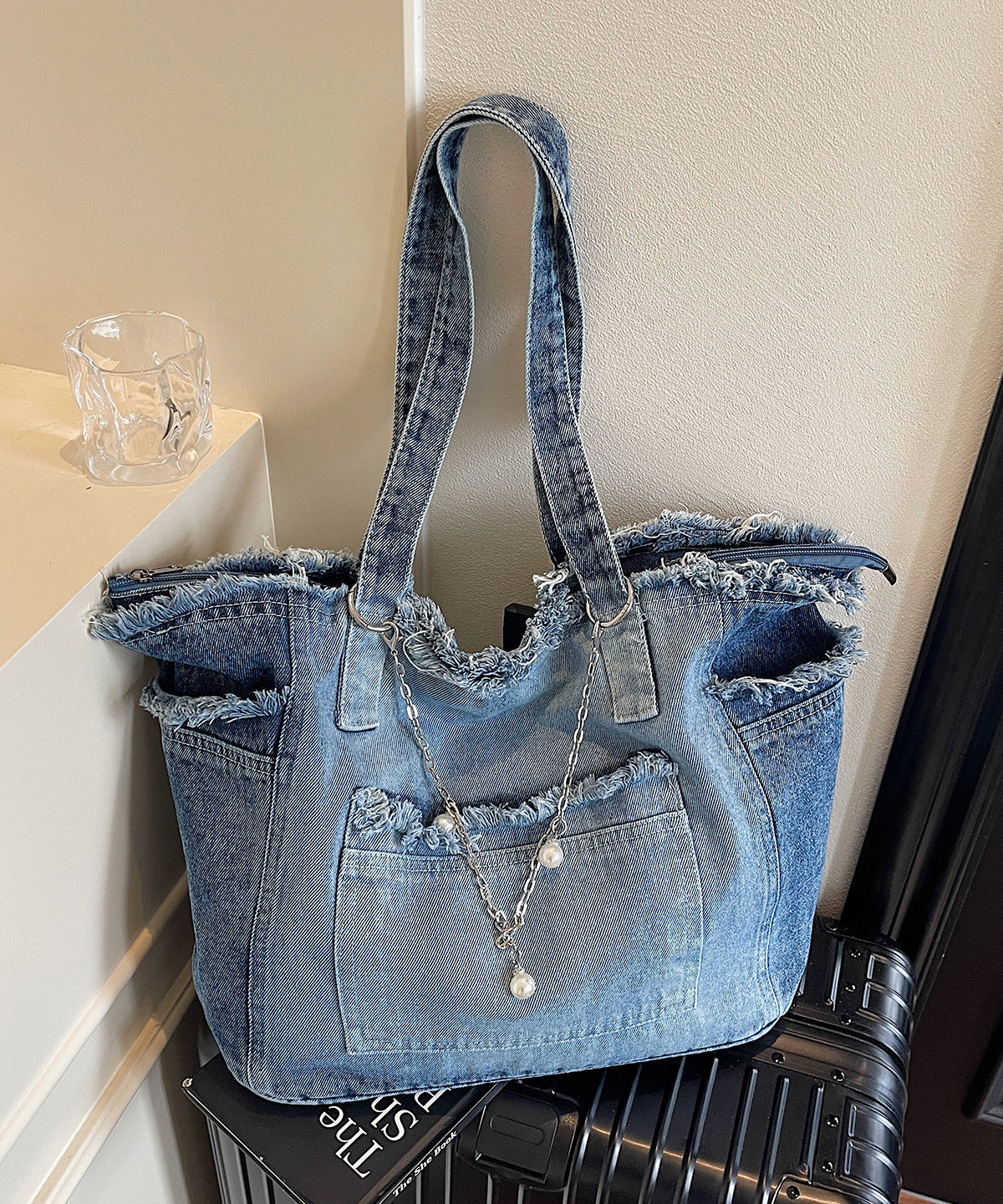 Sacs à bandoulière en denim à franges modernes et à maillons en chaîne - TrendAura