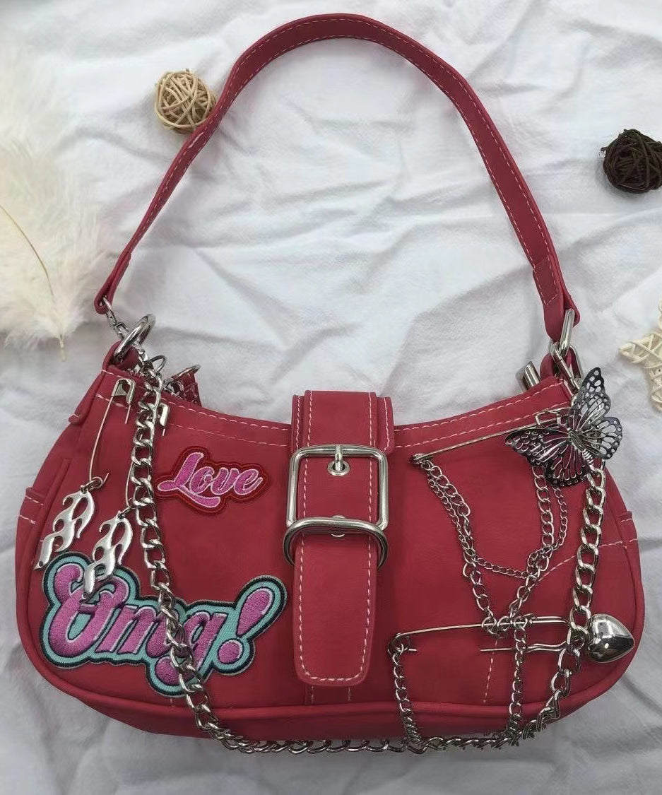 Sac à main moderne en similicuir avec chaîne brodée rouge - TrendAura