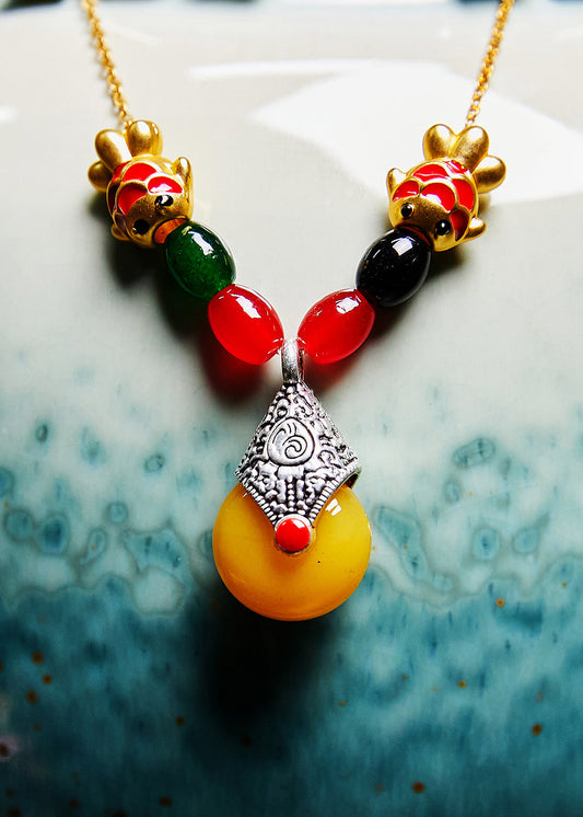 Collier pendentif en cire d'abeille de style national avec dorure de poisson 14 carats - TrendAura