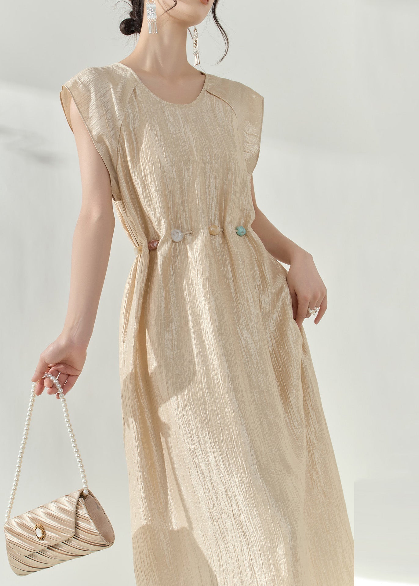 Robe longue slim patchwork champagne naturel pour l'été - TrendAura