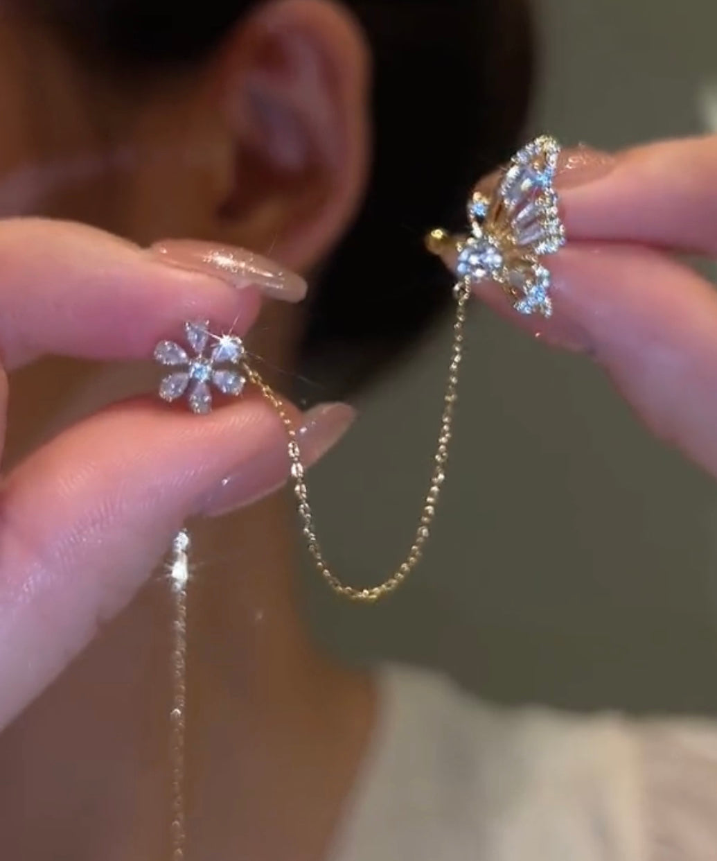Nouvelle arrivée de boucles d'oreilles à clip papillon en cristal brillant - TrendAura
