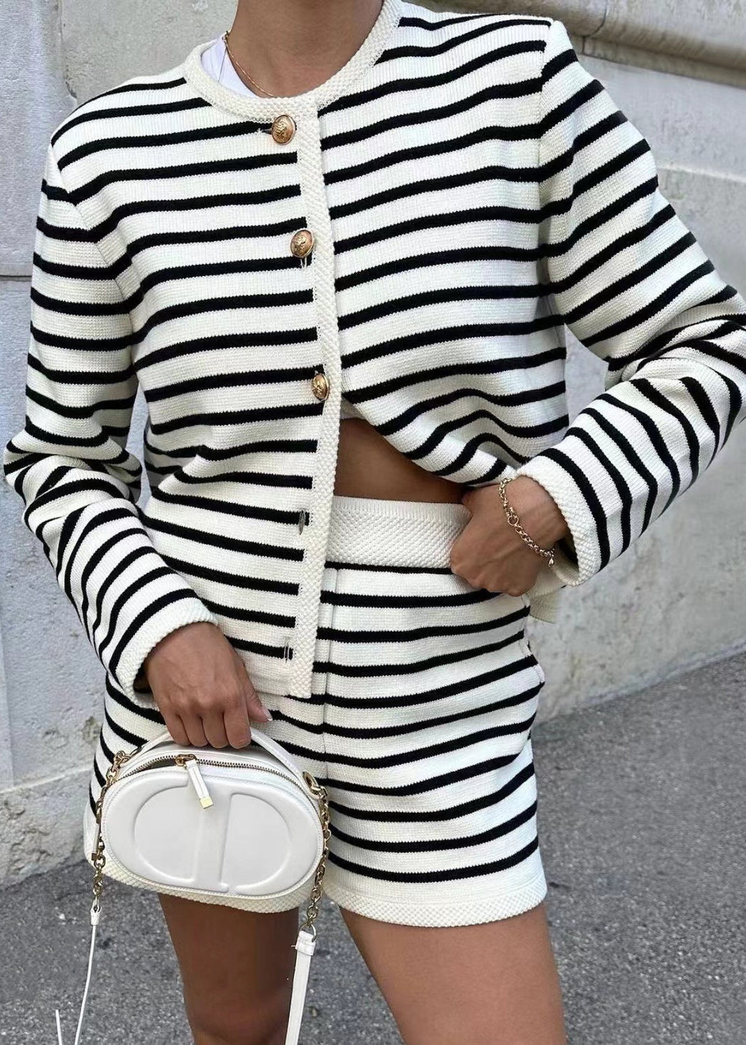  - TrendAura
