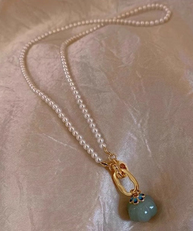 Nouveau collier pendentif en argent sterling blanc surplaqué avec perle de jade - TrendAura