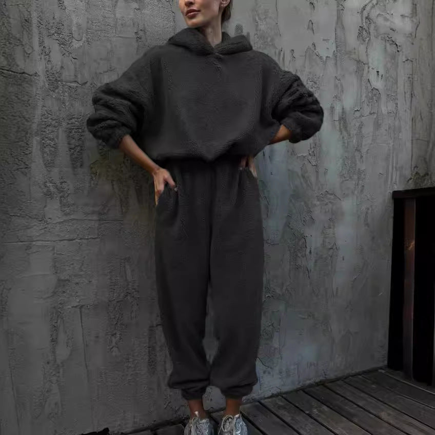 Women’s Two-Piece Loungewear Set – Fleece Oversized Hoodie and High Waist Pants – Soft Feel