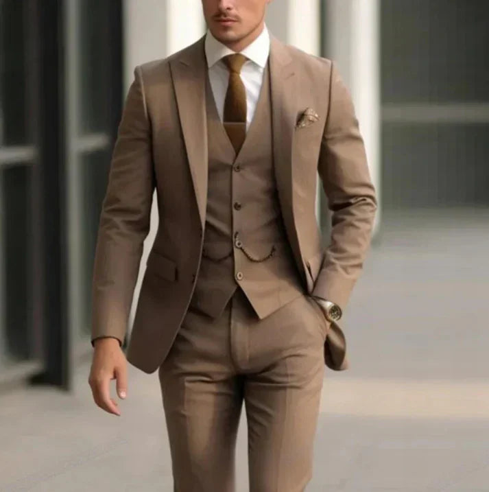 Men's 3 Piece Wedding Guest Suit Classic Fit With Elegant Tailoring For Gentlemen
