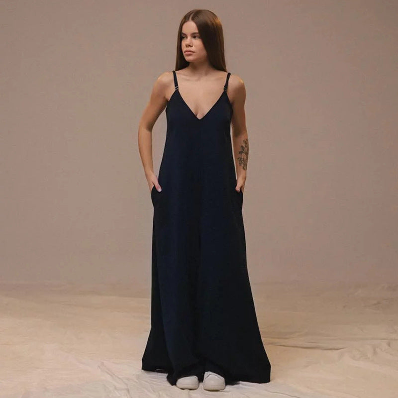 Women's jumpsuit – Loose fit – Sleeveless – Wide leg – V-neck – Tie belt – Linen blend