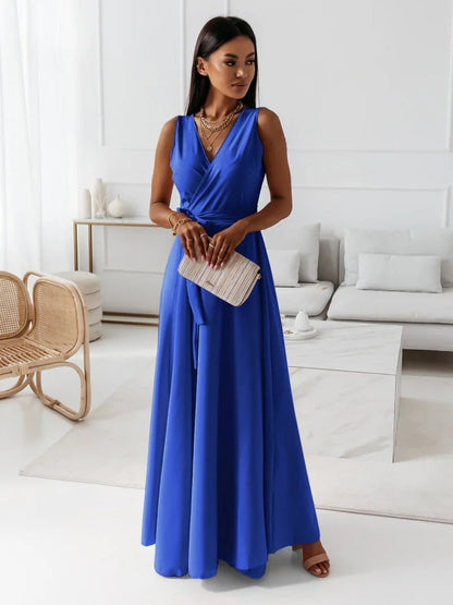 Gretchen | Elegant Long Women's Dress with V-Neck for Parties