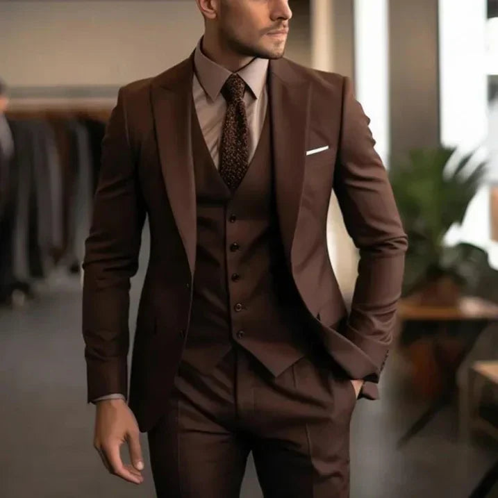 Men's 3 Piece Wedding Guest Suit Classic Fit With Elegant Tailoring For Gentlemen