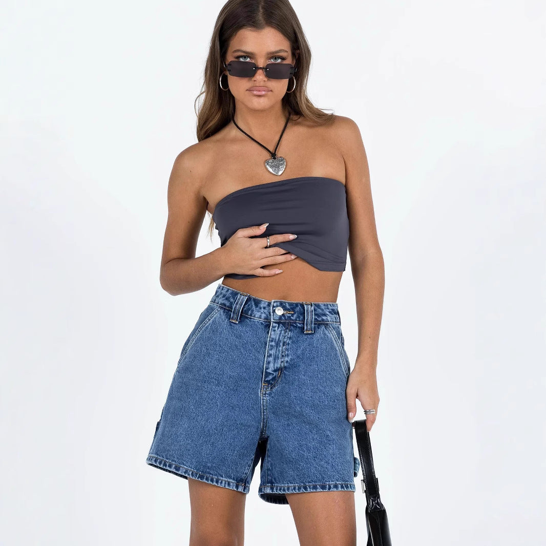 Women's Denim Shorts – Relaxed Fit – Mid-Rise Waist – 5-Pocket Structure Design