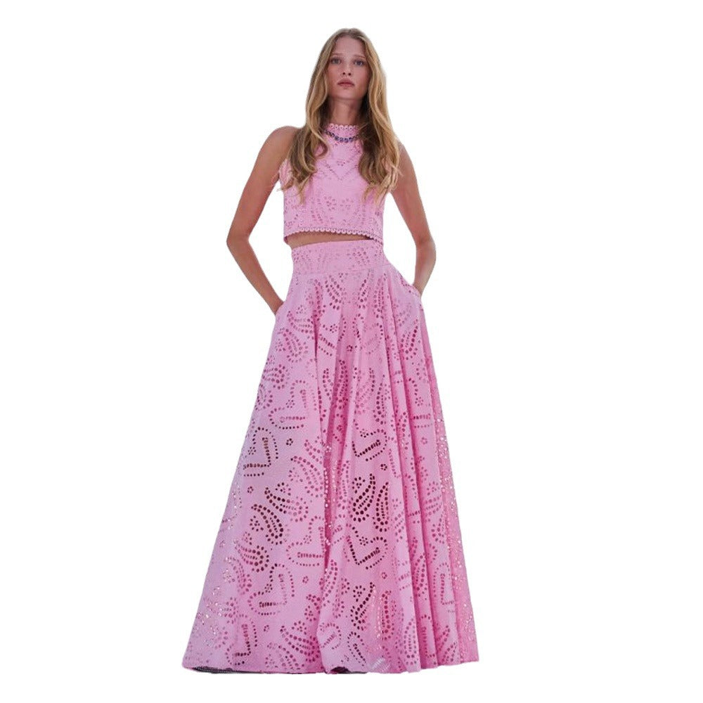 TrendAura Womens Two-Piece Set With Fitted Cropped Top And Flared High-Waist Skirt In Broderie Fabric