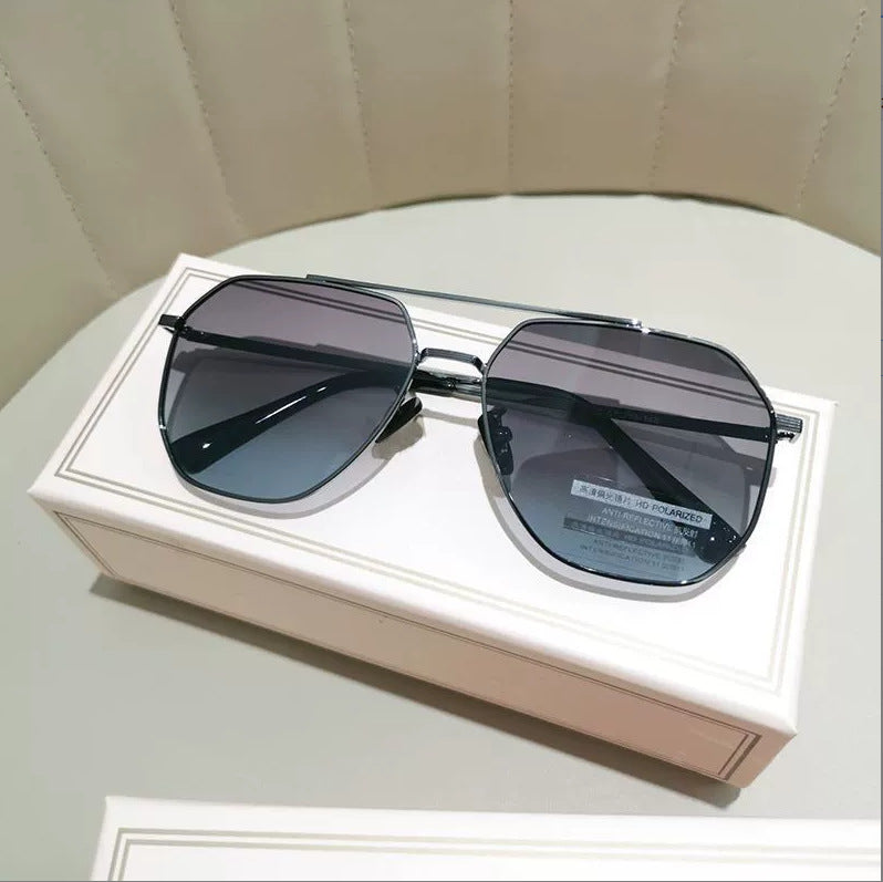 Men Metal Frame Sunglasses Bold Fashion Eyewear With Lightweight Comfort And UV Protection