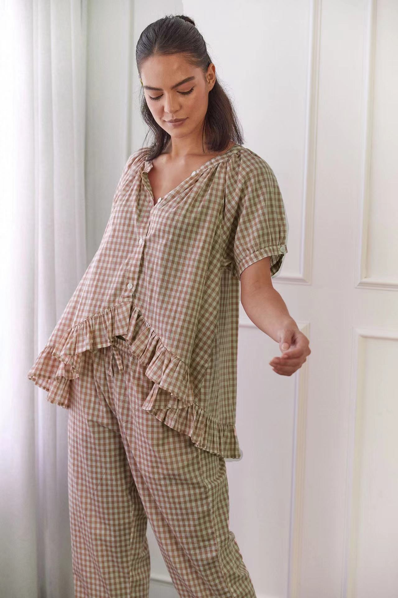 Women's Set with Shirt and Pants – Light Cotton – Relaxed Fit – Ruched Details