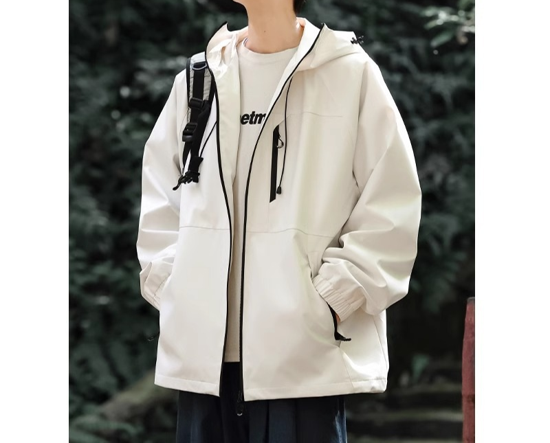 Men's Hooded Outdoor Jacket With Weatherproof Protection For Hiking And Everyday Activities