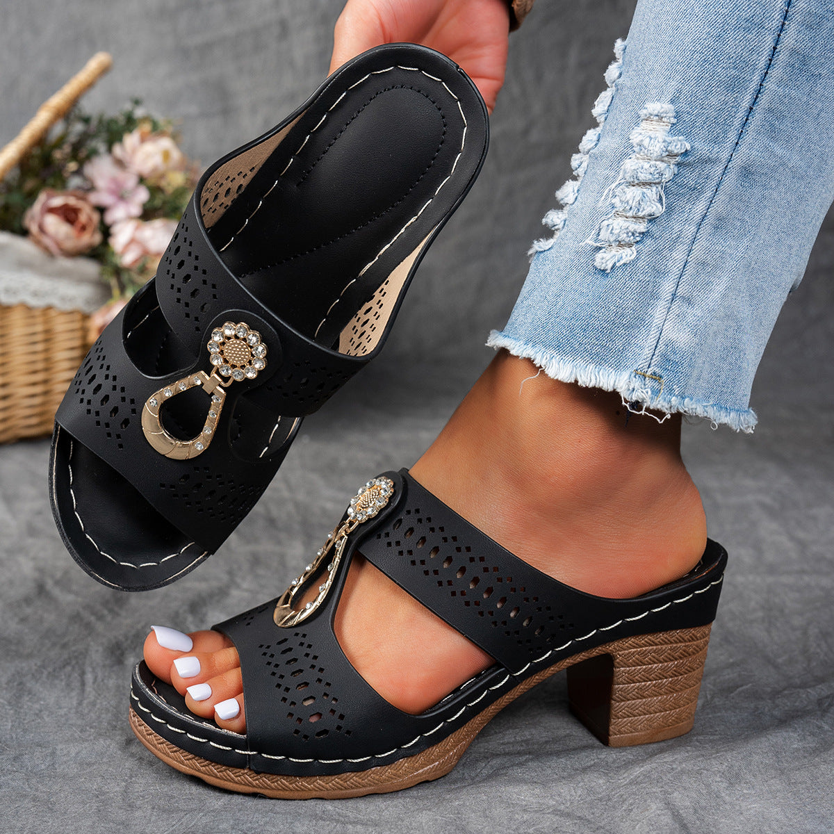 Women's Orthopaedic Rhinestone Flat Sandals - TrendAura