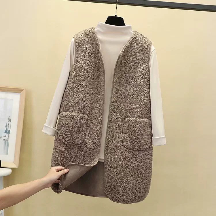 Women’s Longline Vest – Plush Fleece – Relaxed Fit – Open Front with Patch Pockets