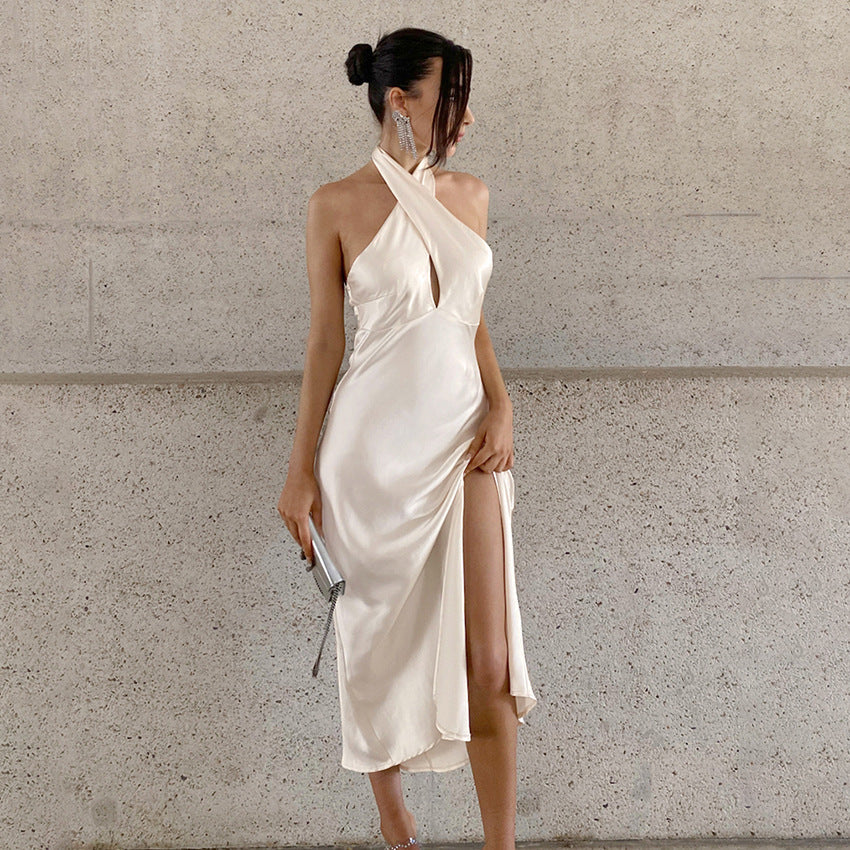Women's Evening Dress – Satin – Slim Fit Mermaid Cut – Halterneck with Keyhole Detail