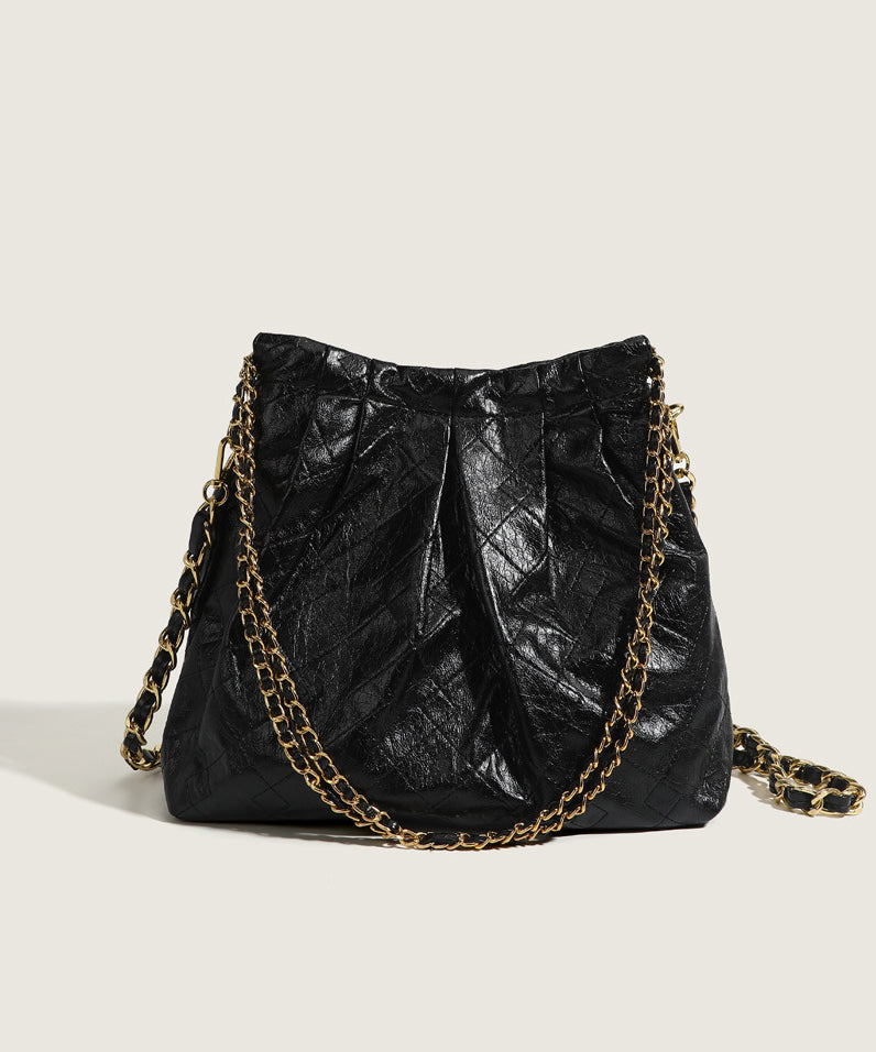 Sac seau en similicuir noir biologique avec chaîne - TrendAura