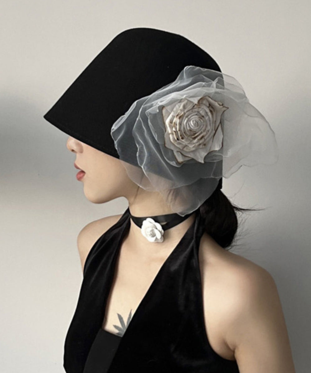 Chapeau bob en laine et tulle noir au design original - TrendAura