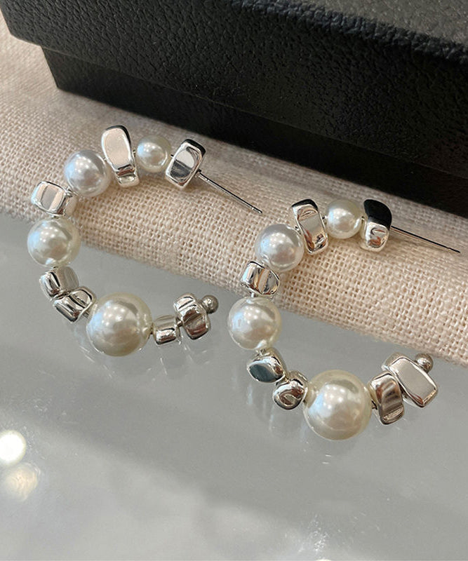 Boucles d'oreilles créoles originales en argent sterling avec perles blanches et argent brisé - TrendAura