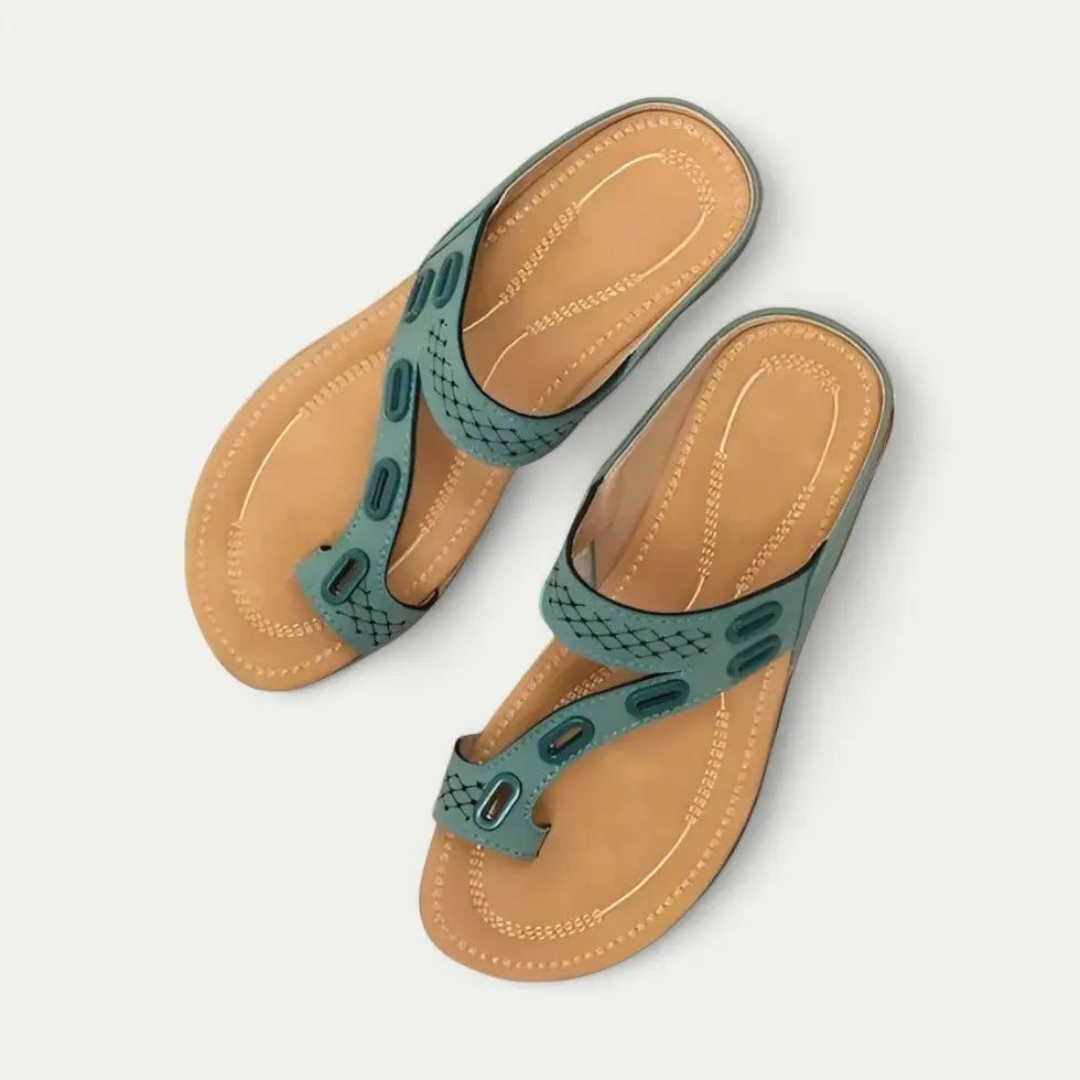 Supportive Design Sandals for Women – Stylish & Comfortable Slip-Ons