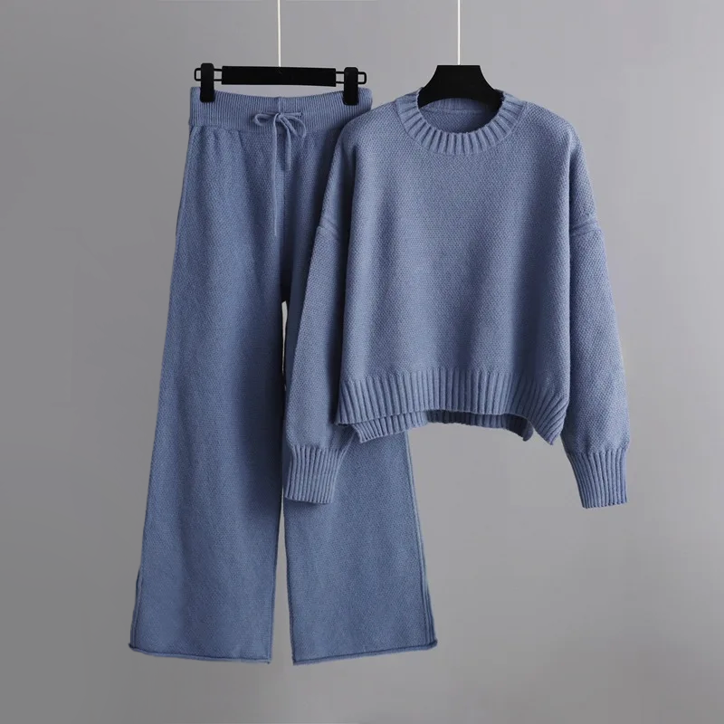 Women’s Loungewear Set – Soft Knit – Relaxed Fit Sweater and Wide-Leg Pants