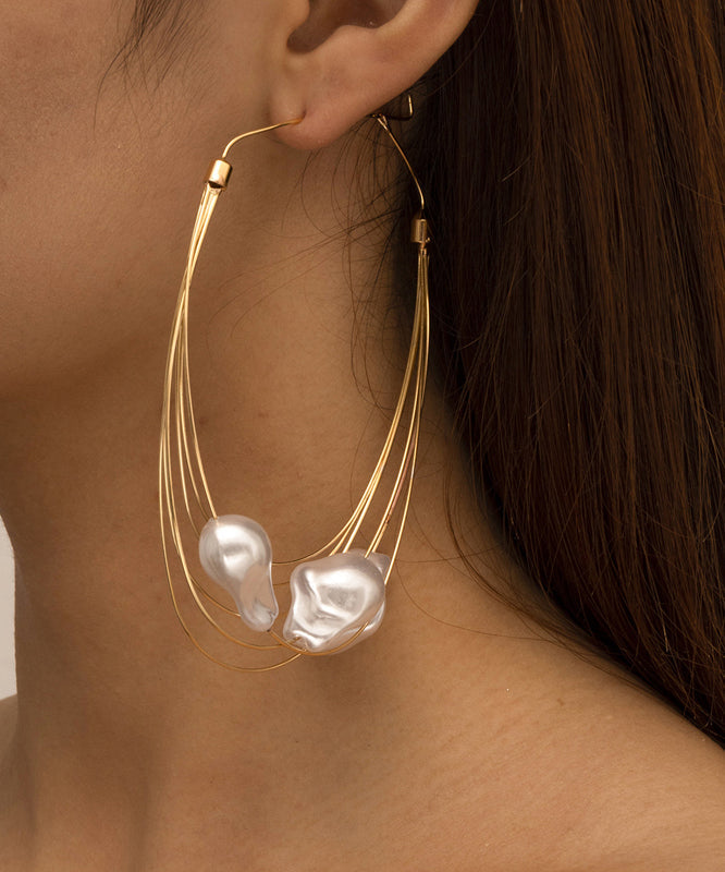 Boucles d'oreilles pendantes surdimensionnées en métal doré multicouche avec perles - TrendAura