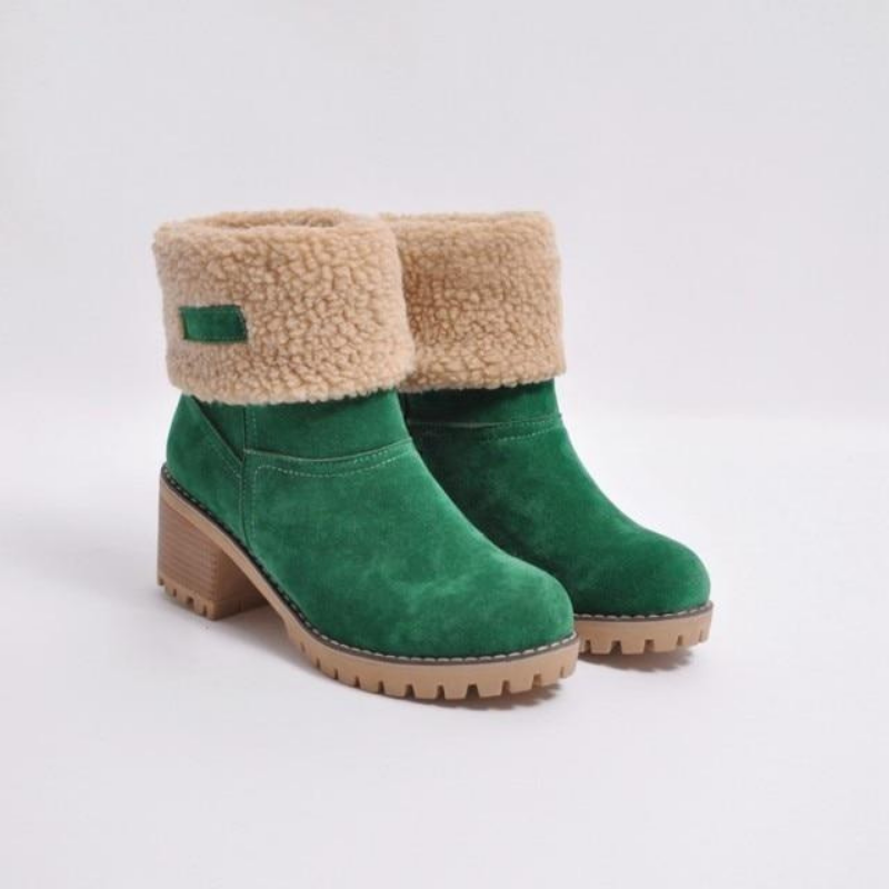 Warm and padded winter boots for women