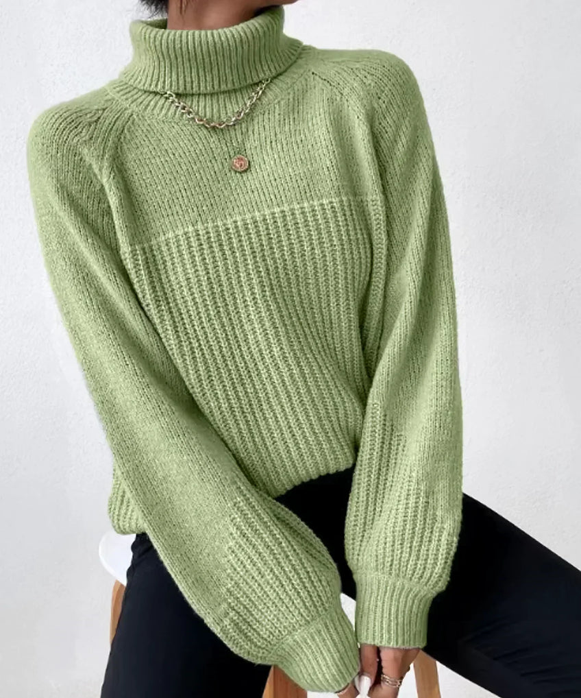 Blaire – Warm knitted turtleneck sweater for women