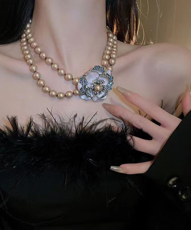 Collier princesse floral rétro en alliage de cuivre doré et zircon à double couche de perles - TrendAura