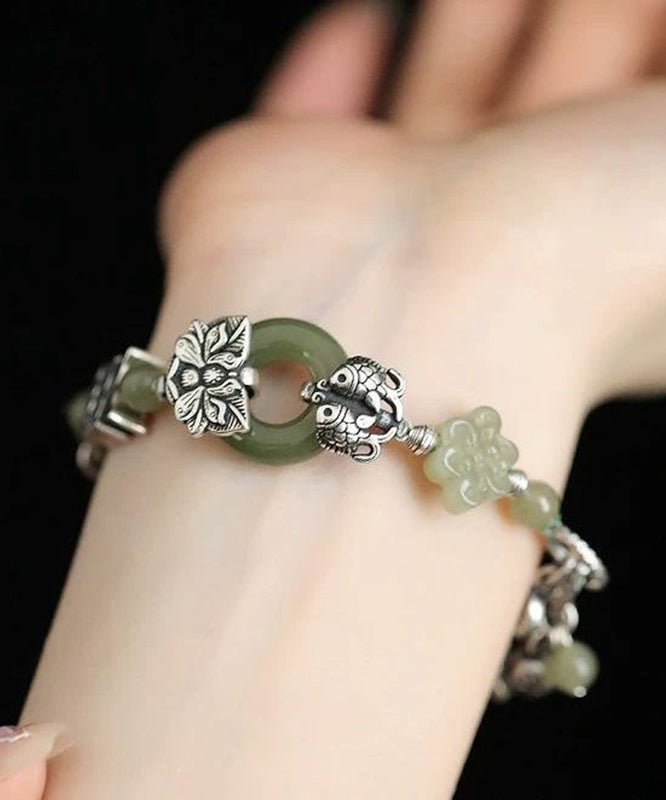 Bracelet à breloques rétro en argent sterling et soie, jade et fleur de lotus - TrendAura