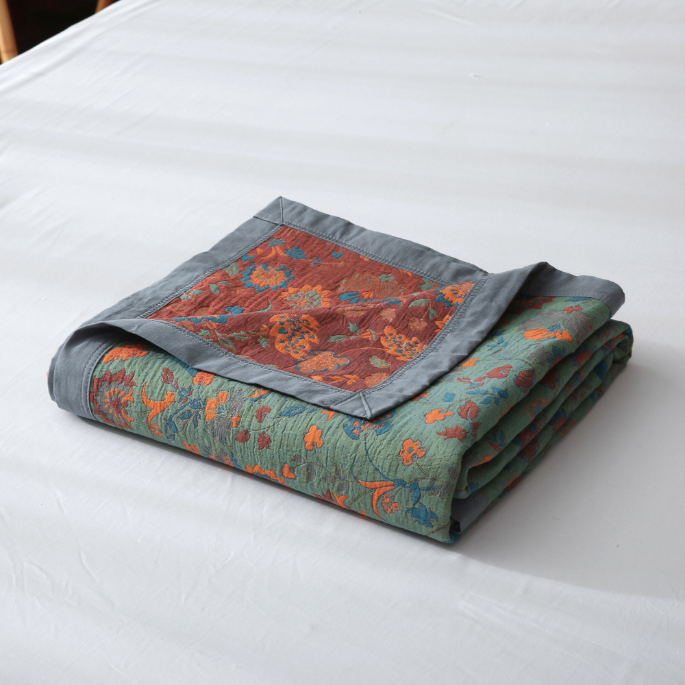 Vintage Floral Cotton Quilt With Reversible Design