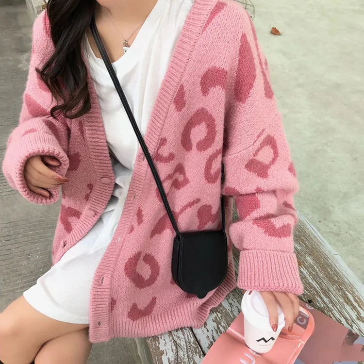 Cardigan with leopard pattern