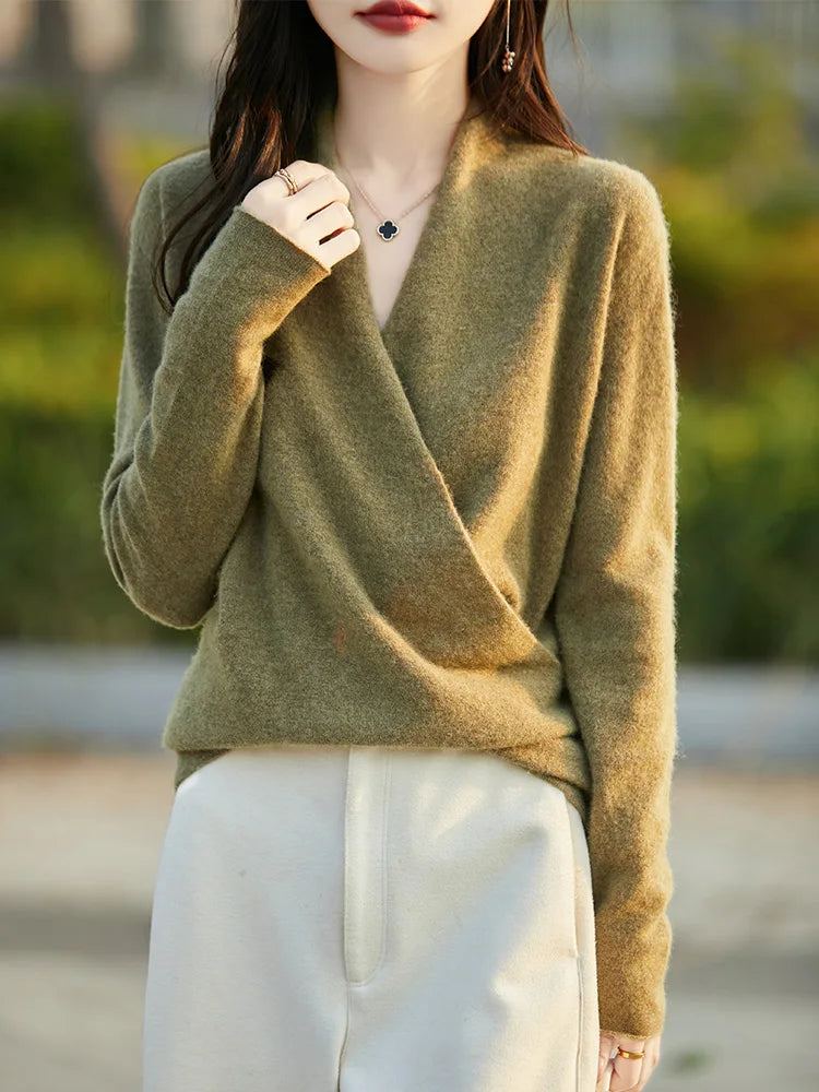 Women’s Pullover Sweater – Wool Knit – Relaxed Fit – V-Neck Long Sleeve Casual
