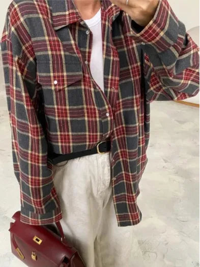 Women's Oversized Checkered Shirt - Long Sleeved - Button Closure - Breast Pockets